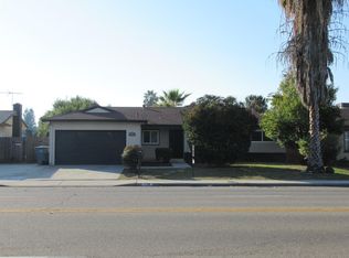 1738 Barstow Ave, Clovis, CA 93611