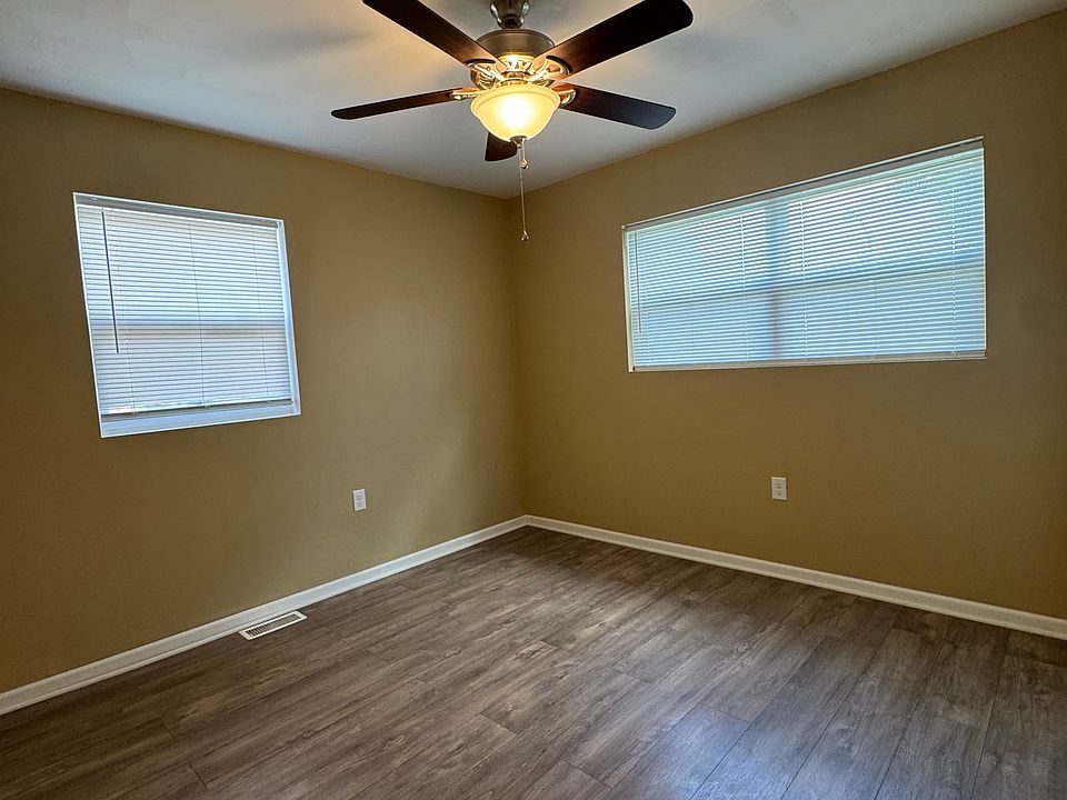 Bedroom #1