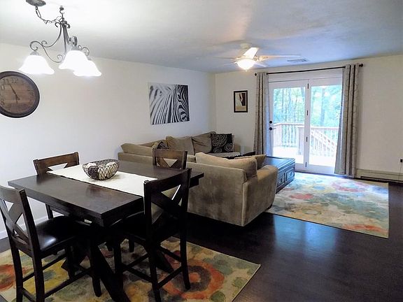 5th image of 4 Spruce Tree Ln Unit 40
