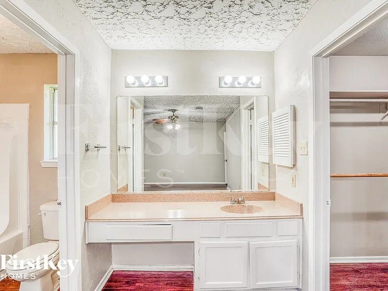 15706 Tammany Ln — Photo 13