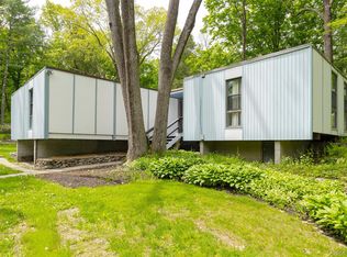 13 Tanhouse Woods Road, Hyde Park, NY 12538