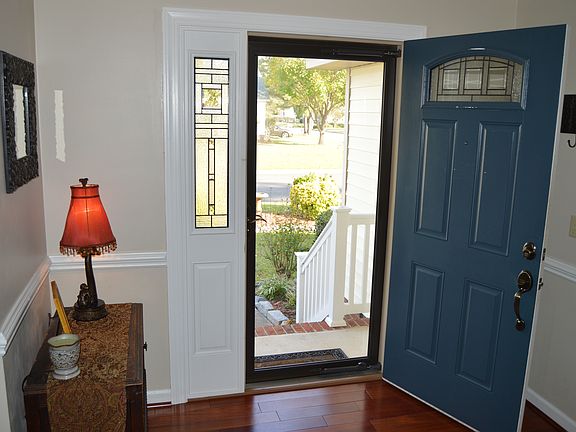 4th image of 2424 Brock Ave