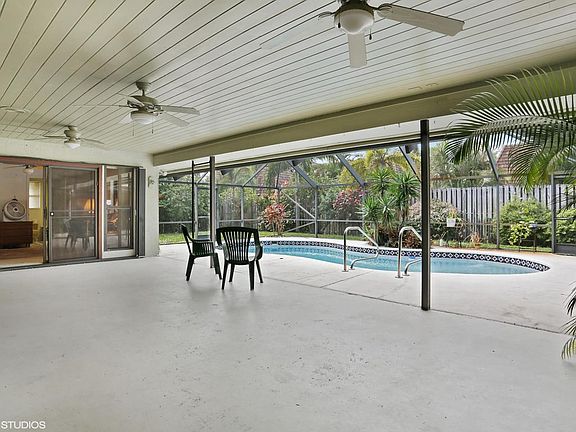 5th image of 129 Pegasus Dr