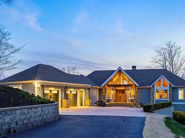 659 Harbour Greens Pl, Sparta, TN 38583