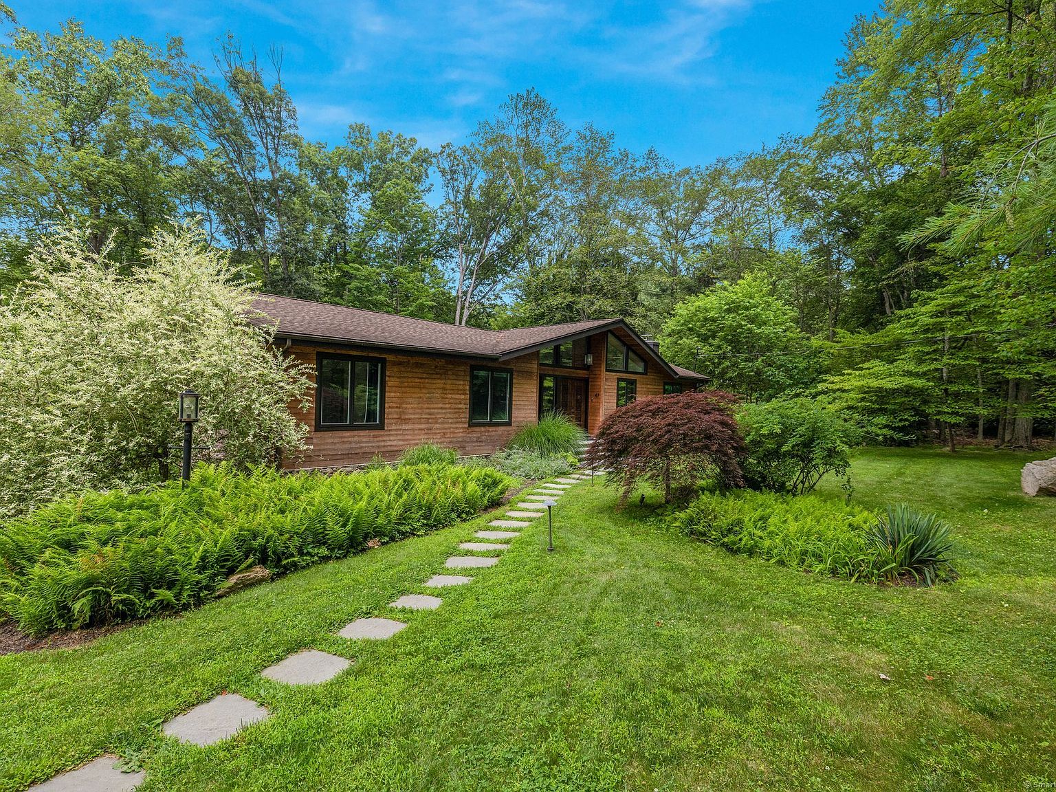 A*様 house on the hill Checker 90 47 Chestnut Hill Road, Stamford, CT 06903 | Zillow