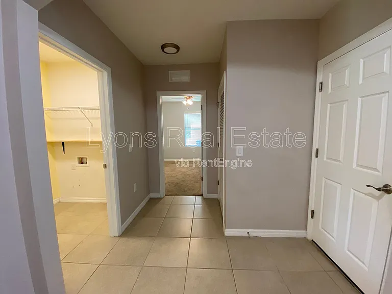 3425 Cancun Ct — Photo 7