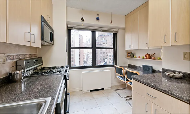 Sold by Douglas Elliman | media 16