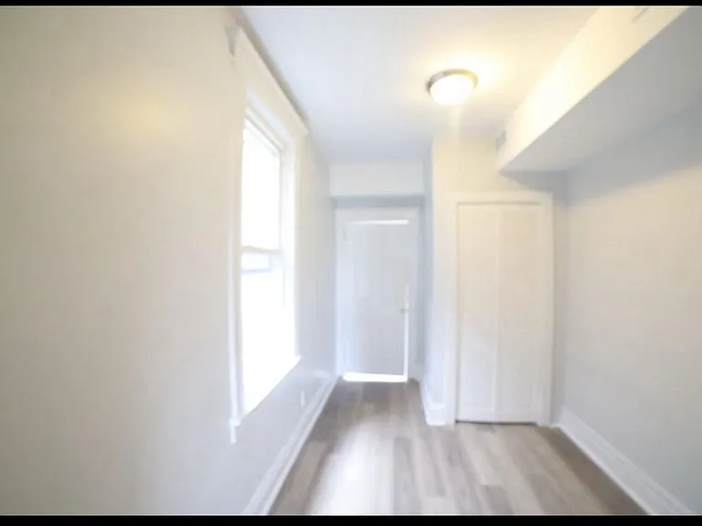 674 N 6th St #1A — Photo 6