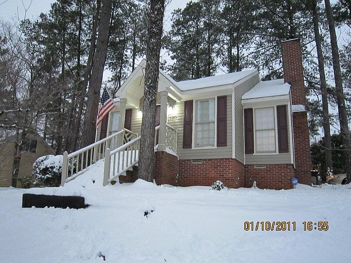 2nd image of 100 Suffolk Dr