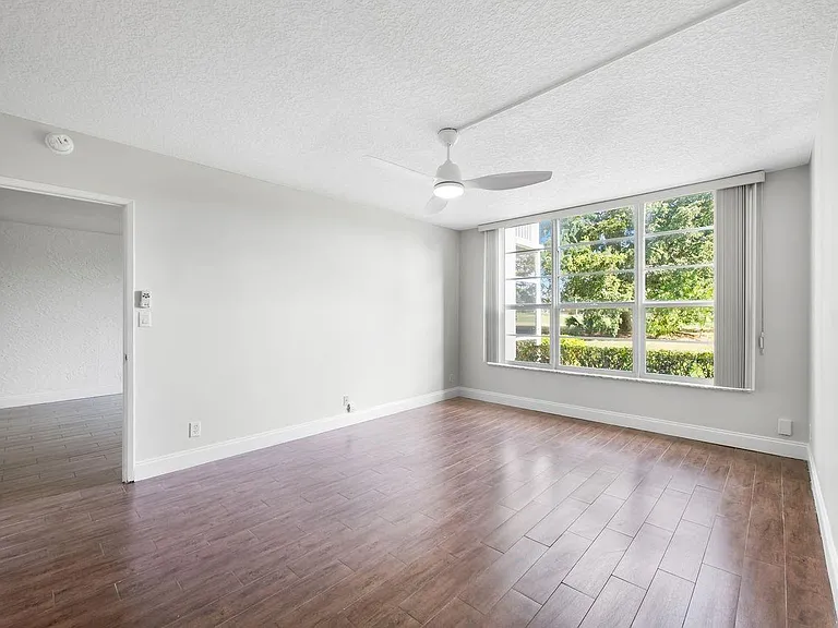 2851 S Palm Aire Dr #107 — Photo 10