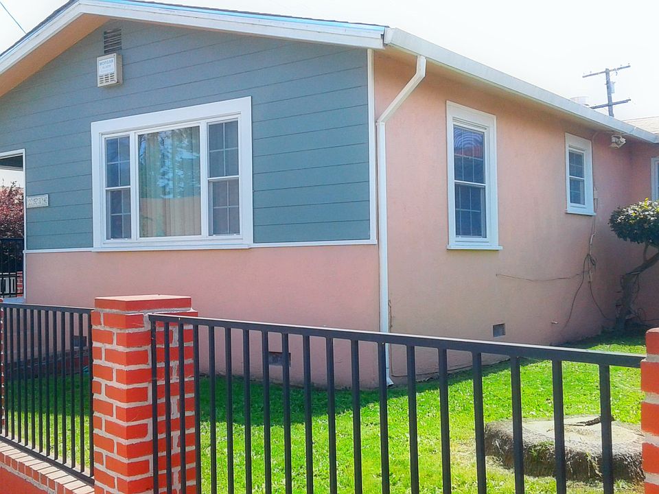 1st image of 2534 Bush Ave