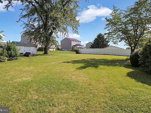 2nd image of 463 Snyder Rd