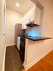 Rented by Metropolis Real Estate of Manhattan