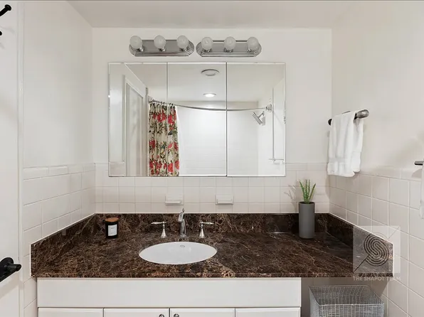 312 East 50th Street image 7 of 11