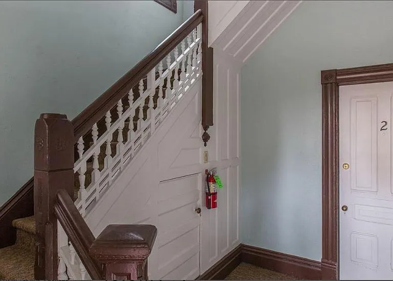 1819 W 1st Ave #4 — Photo 3