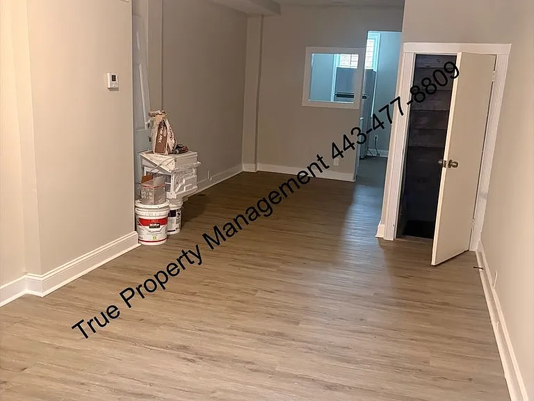1614 N Calhoun St — Photo 2