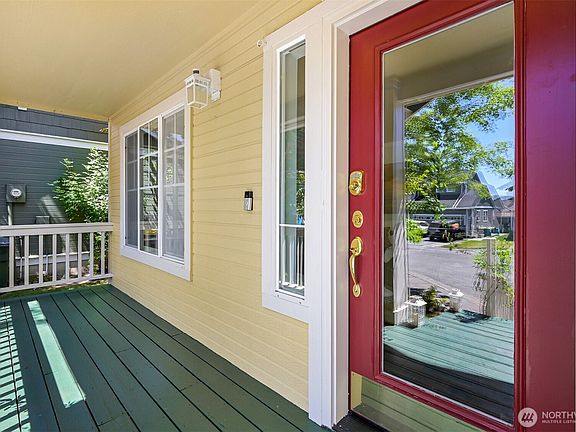 5th image of 1811 Williamsburg Court