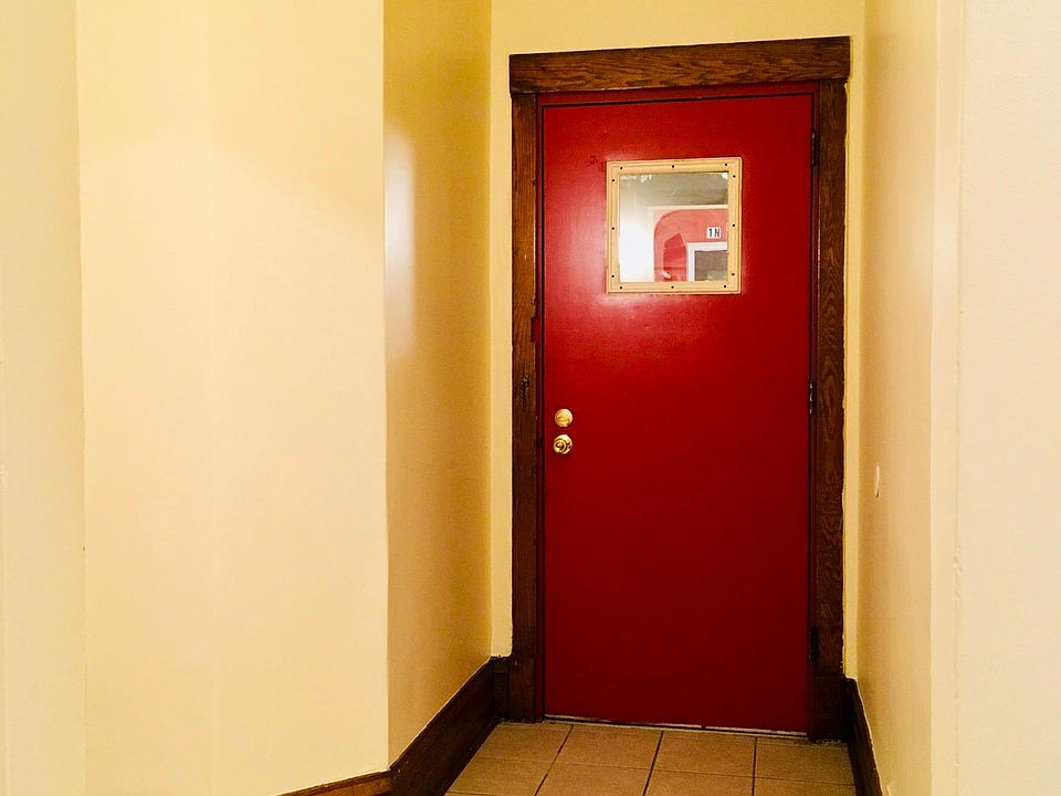 1st image of 11429 S King Dr #1