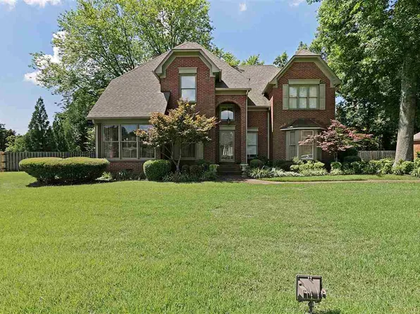 111 Windemere Cir, Jackson, TN 38305