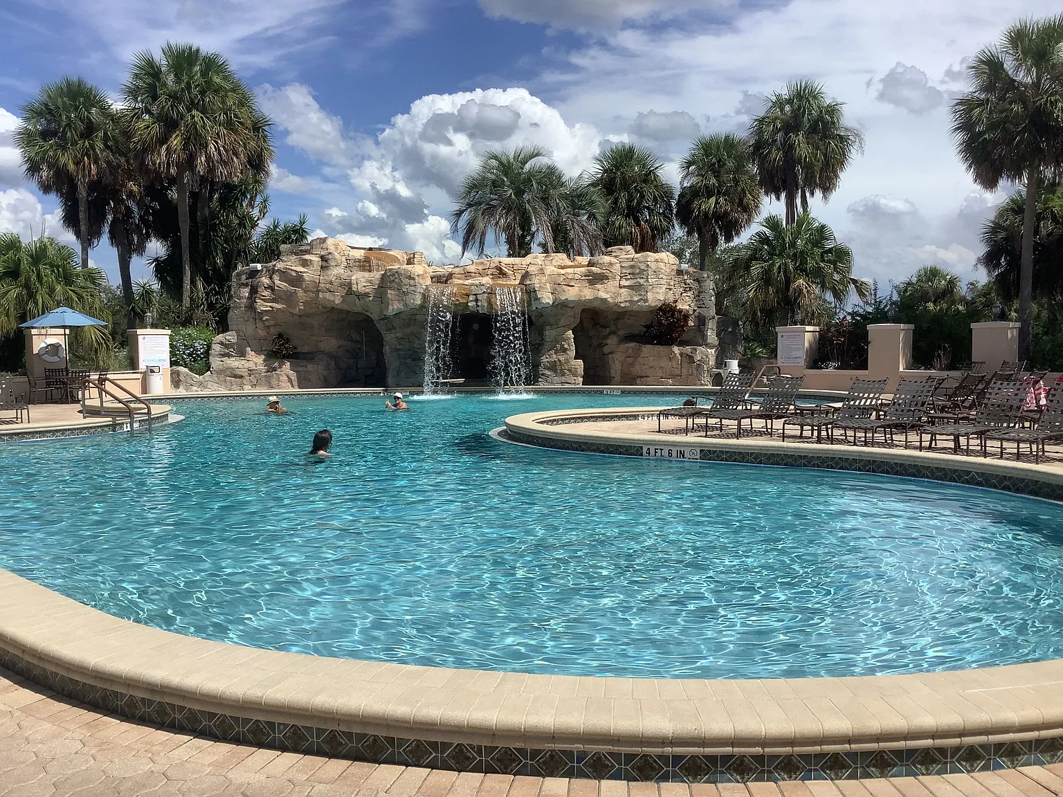 2 bed, 1040 sqft, $2,500 — Photo 3