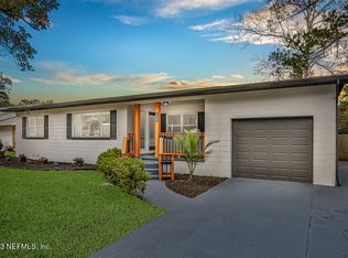 7464 Greenway Dr, Jacksonville, FL 32244