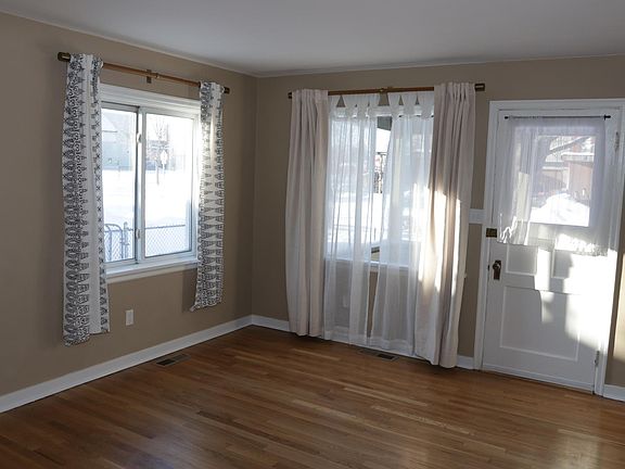 4th image of 1853 S 11th St W