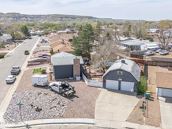 3rd image of 1708 Camino Rio