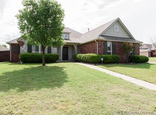 10001 N 101st East Ave, Owasso, OK 74055