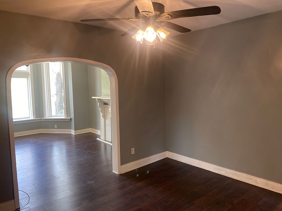 Spacious Dining Room For Entertaining