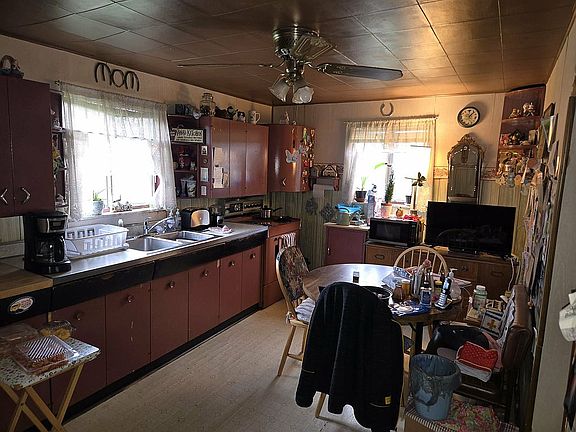 4th image of 1058 Thompson Run Rd