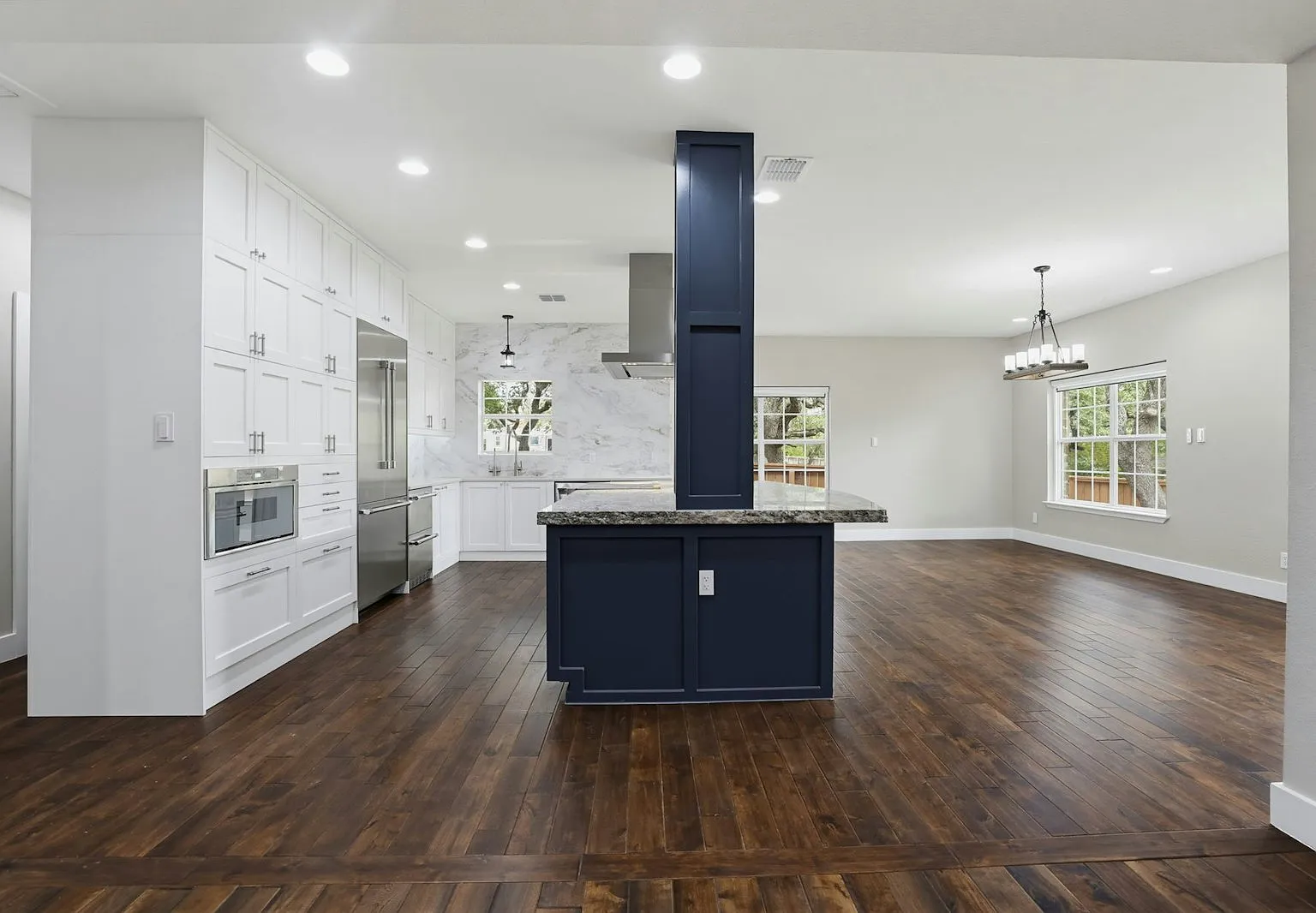 17006 Silverwood Drive — Photo 3