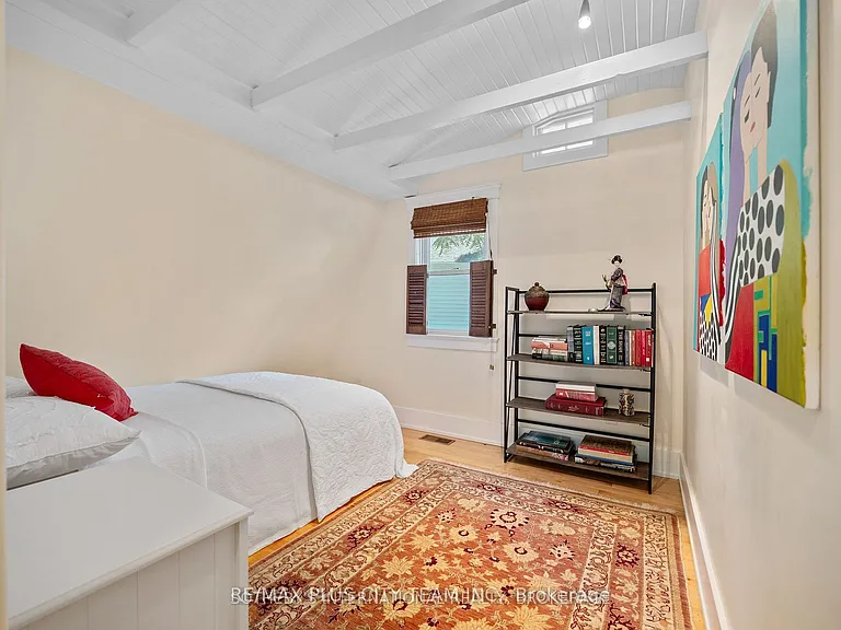 4 Wyckliffe Ave — Photo 25
