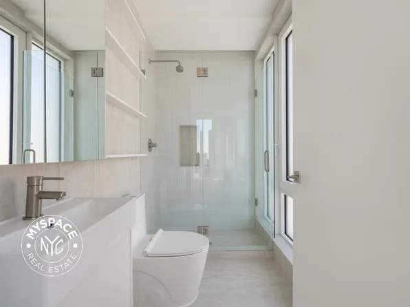 150 Lawrence Street image 11 of 32