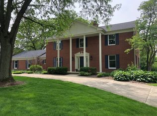 37 Highgate Crse, St Charles, IL 60174