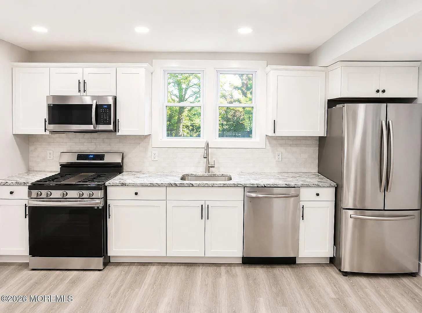 2 bed, 1400 sqft, $3,190 — Photo 4