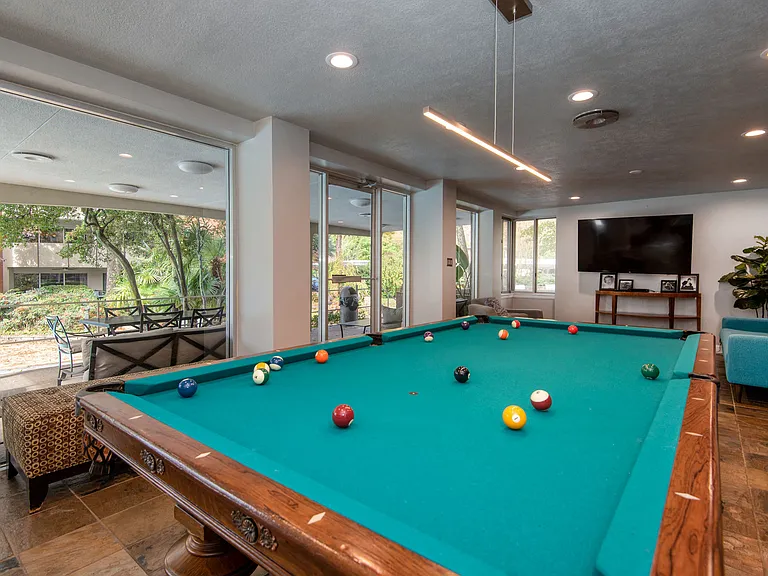 Rivercliff Estate Apartments in Little Rock, AR