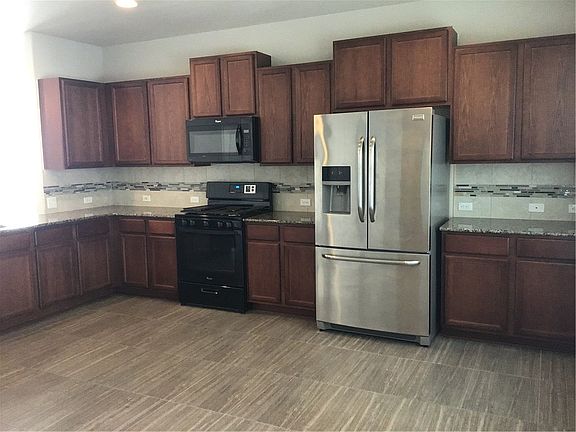 5th image of 453 S Brook Dr