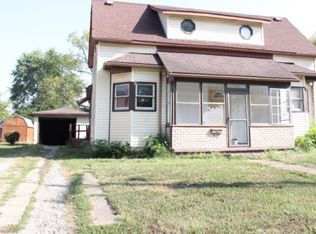 1203 E Saint Louis St, West Frankfort, IL 62896