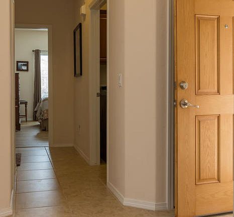 4th image of 1111 Desert Willow Ct