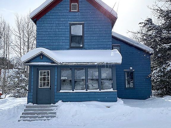 2nd image of 23361 Elm Ave