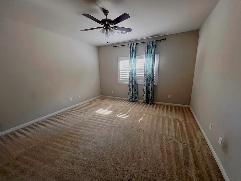 2000 Suncrisp Ln — Photo 9