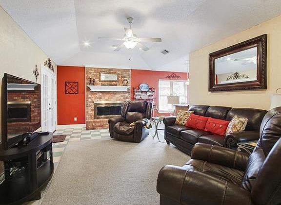 3rd image of 5144 Oak Bayou Ave