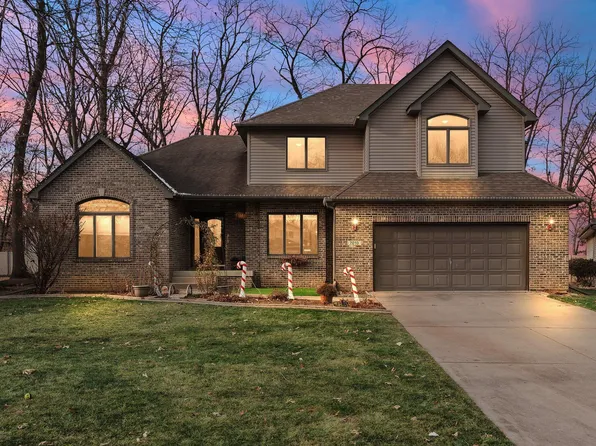 7010 Dove Dr, Schererville, IN 46375