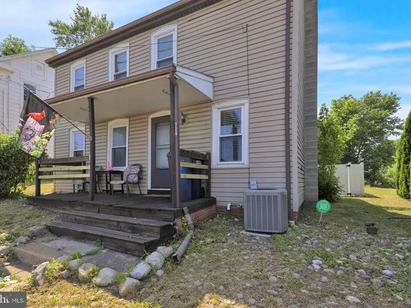 724 Rohrerstown Rd, Lancaster, PA 17603