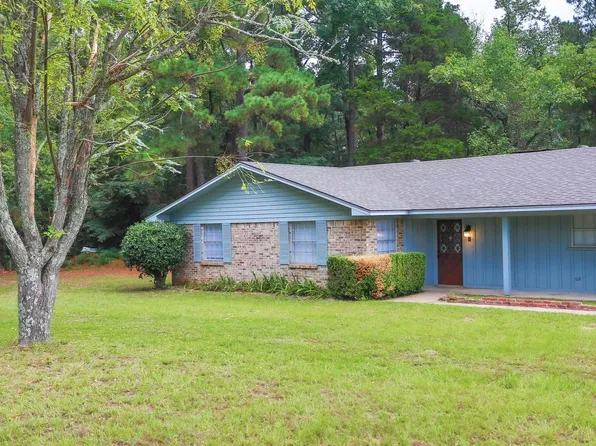 2375 Grangeway Rd, Marshall, TX 75672