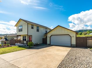 151 NE Plum Ridge Dr, Winston, OR 97496