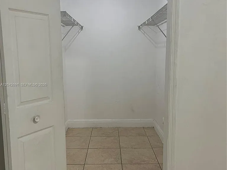 2185 NW 16th Ter #10 — Photo 11