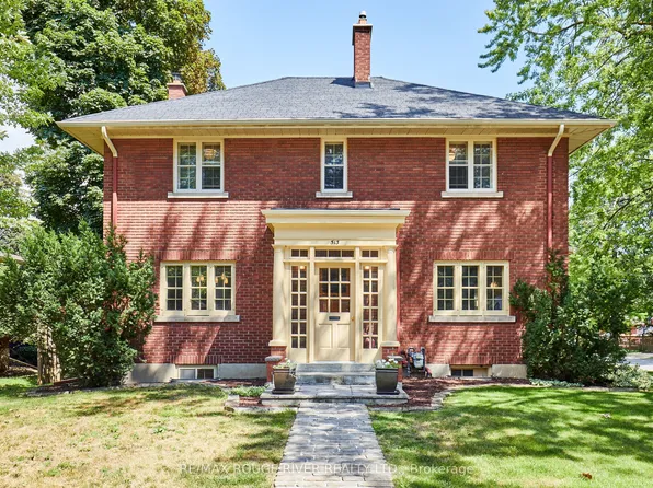 513 Centre St S, Whitby, ON L1N 4W5