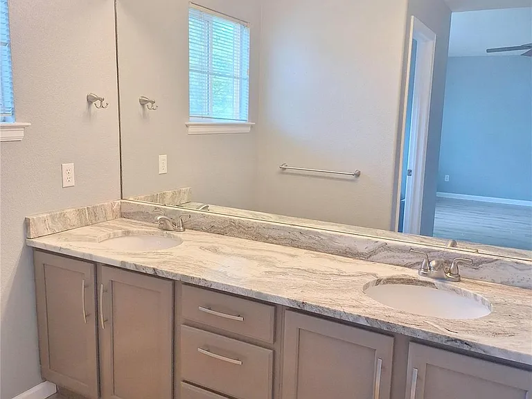 4187 Cherryhurst Ct — Photo 11