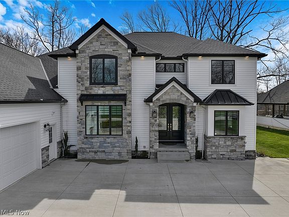 2nd image of 26650 Hurlingham Rd
